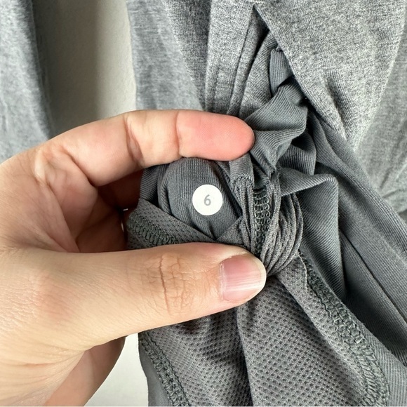 Lululemon Heathered Mod Medium Gray Athleisure Coast Wrap Size 6 - Picture 8 of 8
